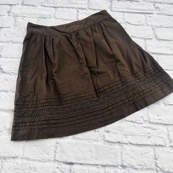 ANN TAYLOR LOFT Women's Eyelet Lace Trim Mini Skirt‎ 4 Petite Brown  Pleated - Picture 9 of 9